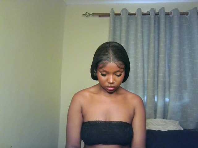 Nafartariee live cam on BongaCams