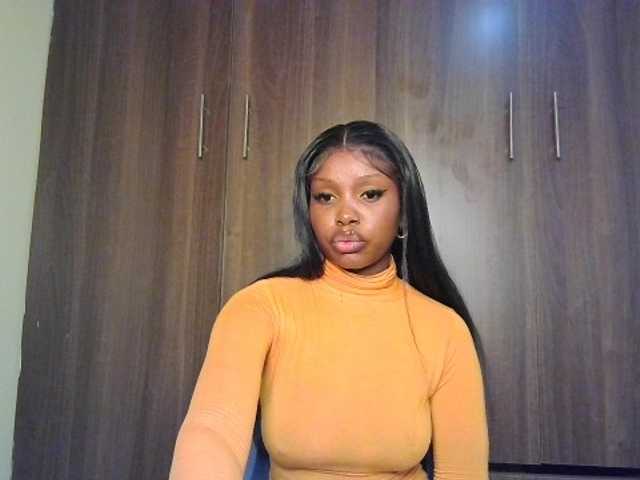Nafartariee live cam on BongaCams