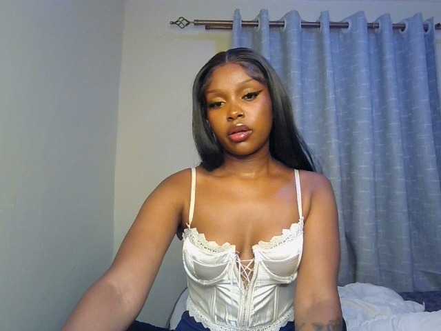 Nafartariee live webcam show