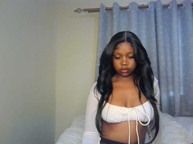 Nafartariee live cam on BongaCams