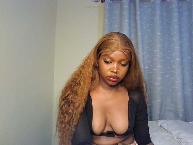 Nafartariee live cam on BongaCams