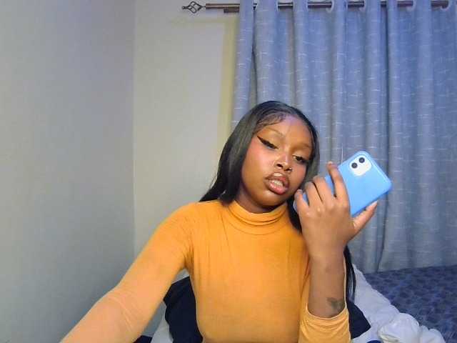 Nafartariee live webcam show