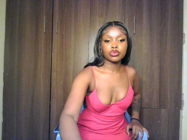 Nafartariee live cam on BongaCams