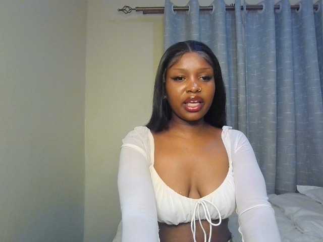Nafartariee live cam on BongaCams