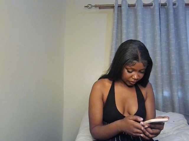 Nafartariee live cam on BongaCams