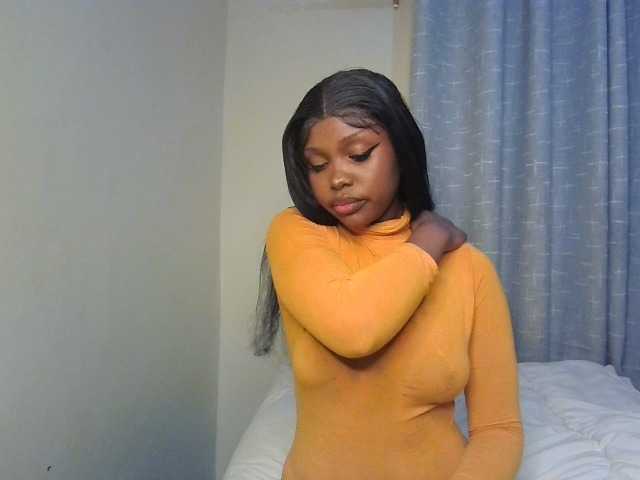 Nafartariee live cam on BongaCams