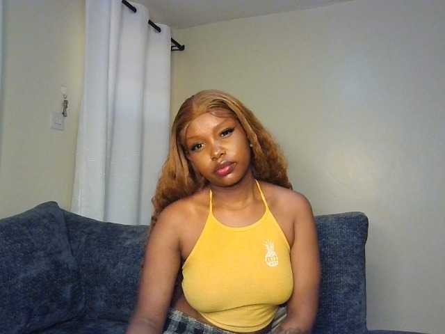 Nafartariee live cam on BongaCams