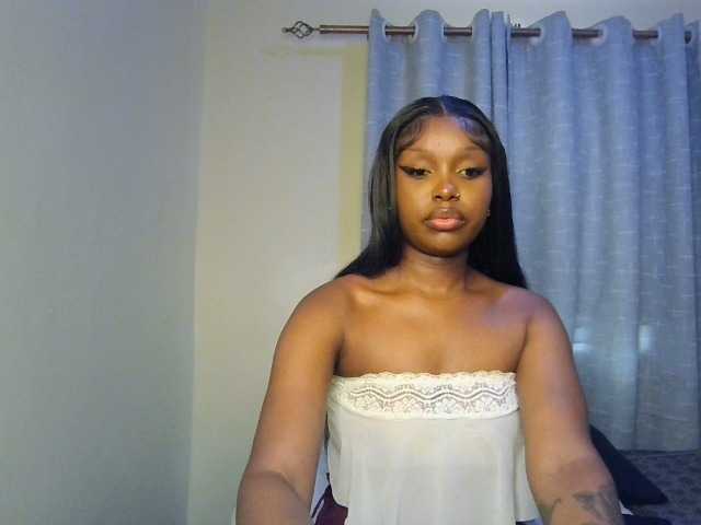 Nafartariee live cam on BongaCams
