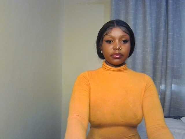 Nafartariee live cam on BongaCams
