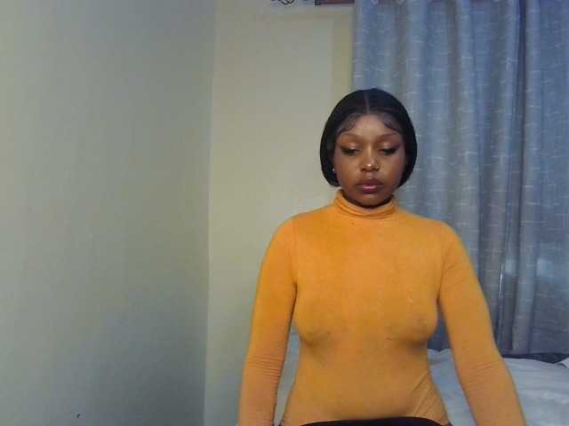 Nafartariee live cam on BongaCams
