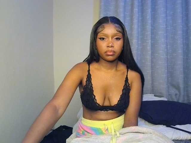 Nafartariee live webcam show