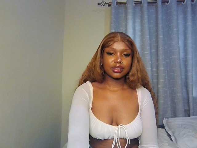 Nafartariee live cam on BongaCams