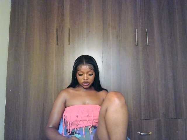 Nafartariee live cam on BongaCams
