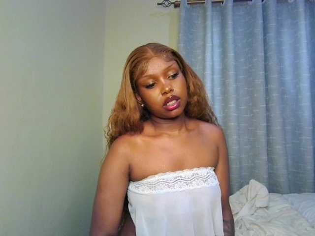 Nafartariee live cam on BongaCams