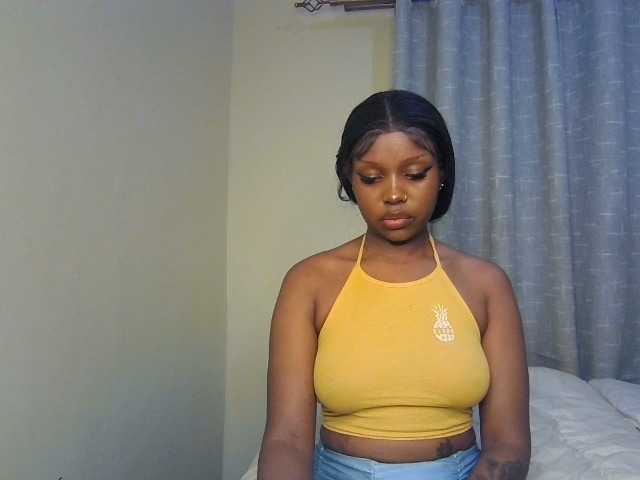 Nafartariee live cam on BongaCams