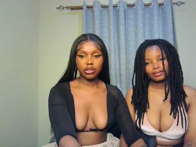 Nafartariee live cam on BongaCams