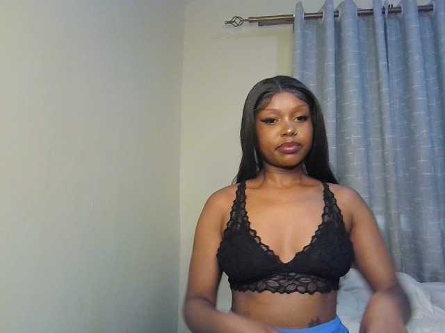 Nafartariee live cam on BongaCams