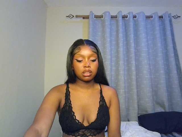 Nafartariee live webcam show