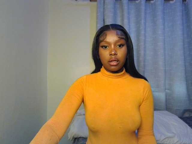Nafartariee live webcam show