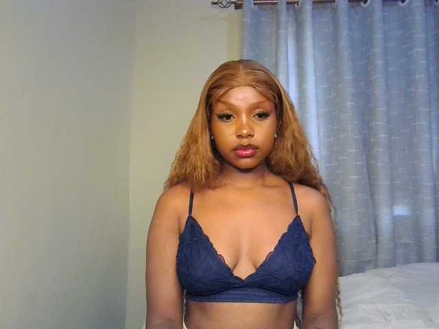 Nafartariee live cam on BongaCams