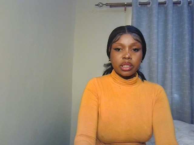 Nafartariee live cam on BongaCams