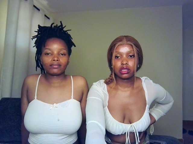 Nafartariee live cam on BongaCams