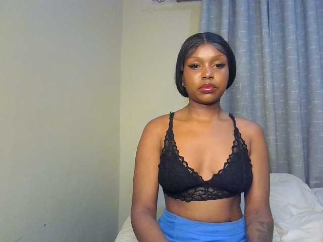 Nafartariee live cam on BongaCams