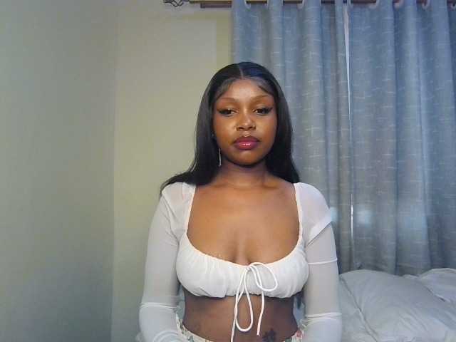 Nafartariee live cam on BongaCams