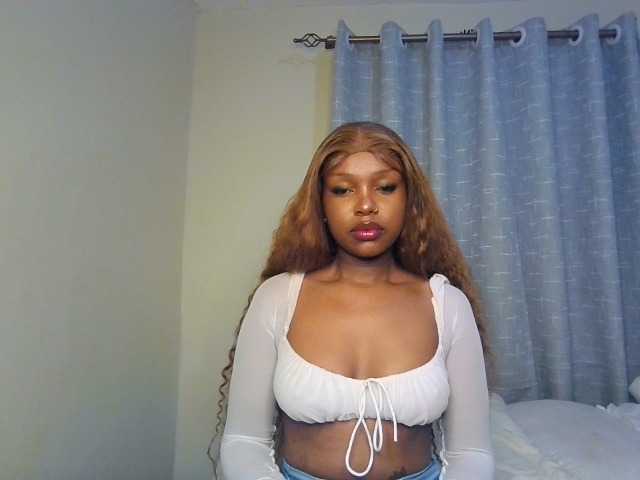 Nafartariee live cam on BongaCams
