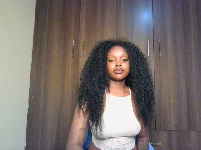 Nafartariee live cam on BongaCams