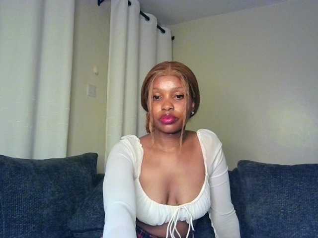 Nafartariee live cam