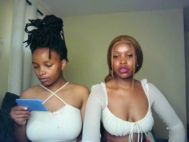 Nafartariee live cam on BongaCams