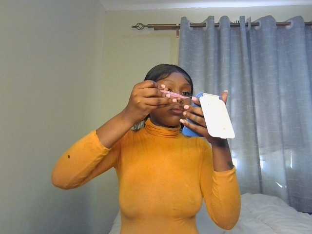 Nafartariee live cam on BongaCams