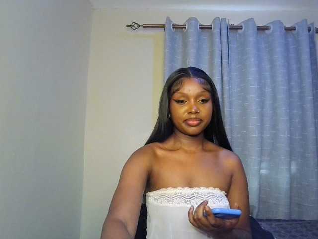 Nafartariee live cam on BongaCams