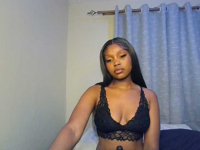 Nafartariee live cam on BongaCams