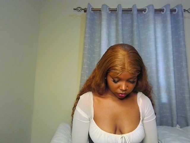 Nafartariee live cam on BongaCams