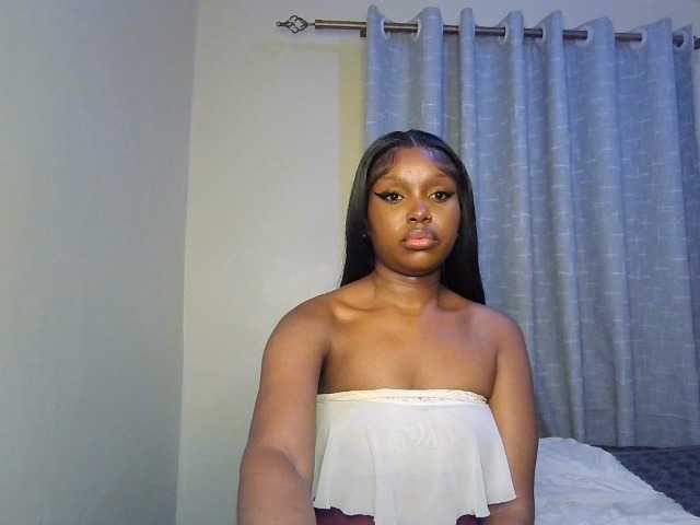 Nafartariee live cam on BongaCams