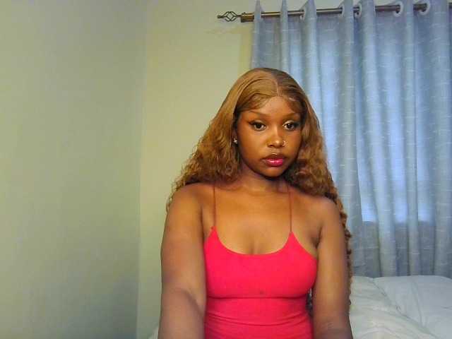 Nafartariee live cam on BongaCams