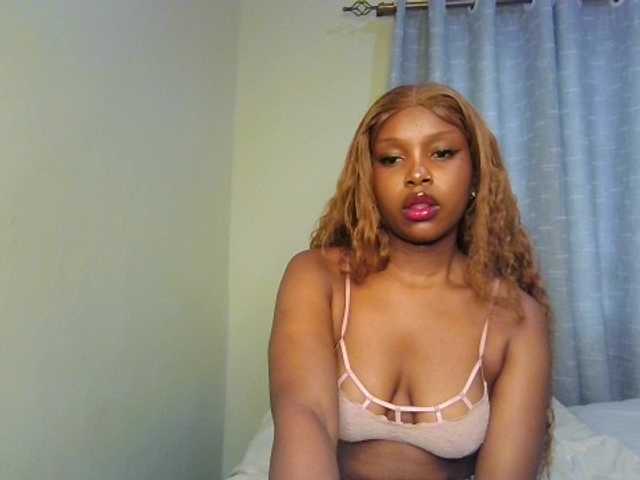 Nafartariee live cam on BongaCams