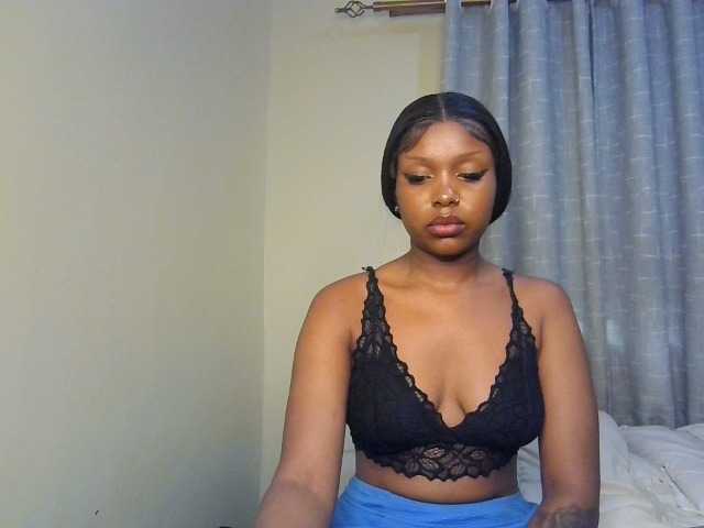 Nafartariee live cam on BongaCams