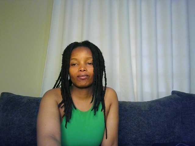 Nafartariee live cam on BongaCams