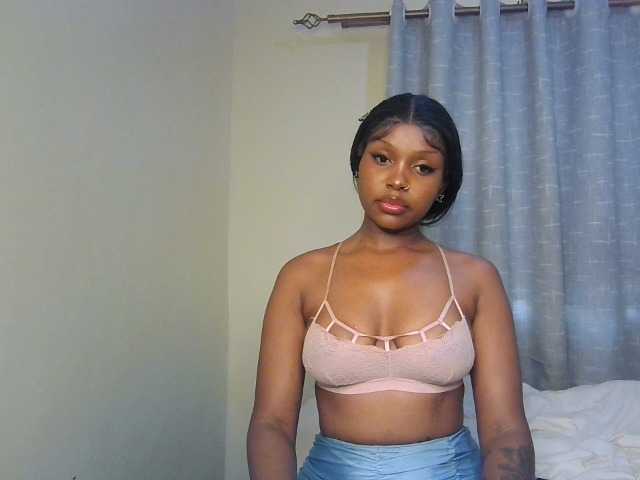 Nafartariee live cam on BongaCams