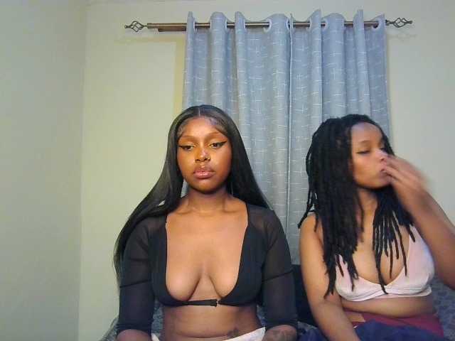 Nafartariee live cam on BongaCams