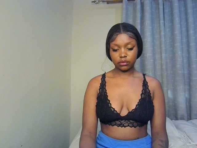Nafartariee live cam on BongaCams