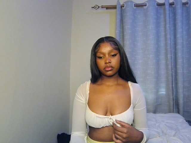 Nafartariee live webcam show