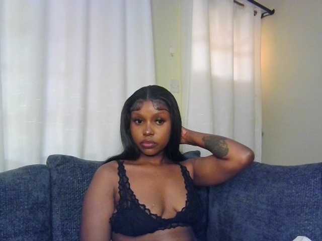 Nafartariee live cam on BongaCams