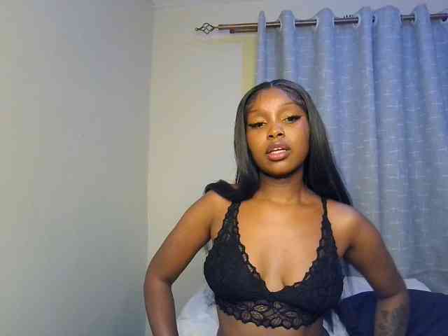 Nafartariee Live Webcam on BongaCams