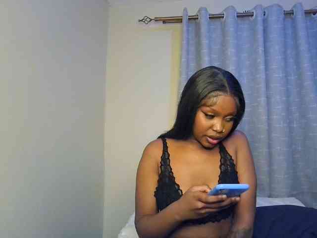 Nafartariee Live Webcam on BongaCams