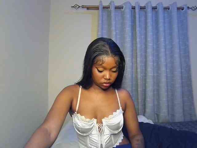 Nafartariee Live Webcam on BongaCams