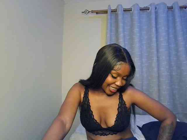 Nafartariee Live Webcam on BongaCams